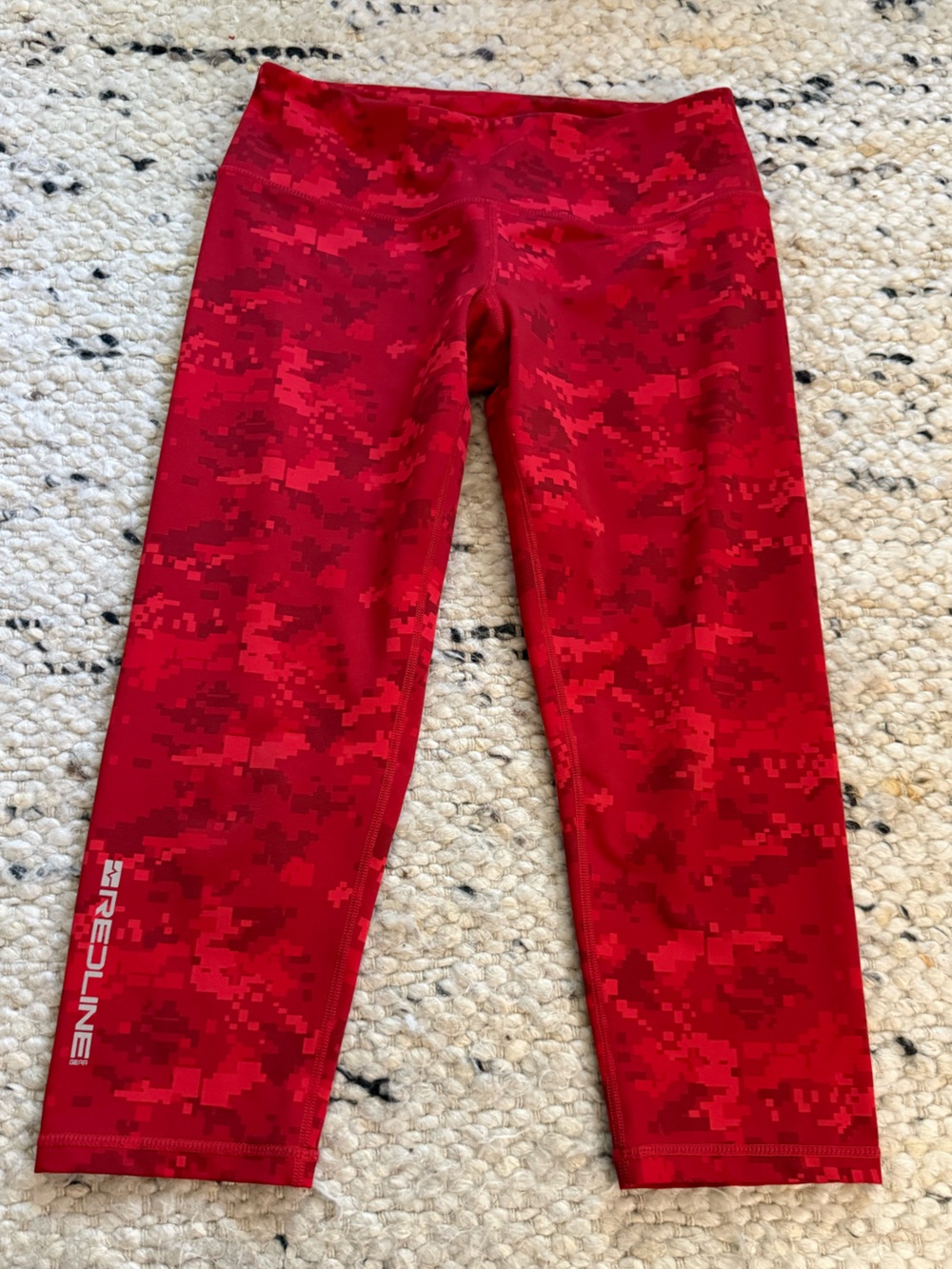Redline gear woman’s crop crossfit leggings Medium Red Excellent condition